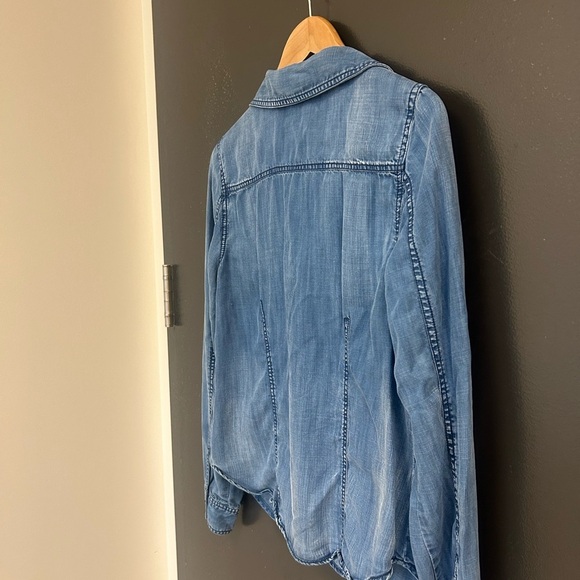 Trouve M Lyocell denim blouse in excellent condition - Picture 2 of 10